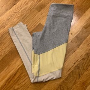 Like-new OV Springs Leggings 7/8 size small